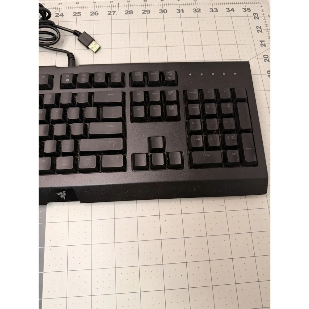 Razer‎ Cynosa Chroma Wired Gaming Keyboard RZ03-0226 - Individually Backlit RGB